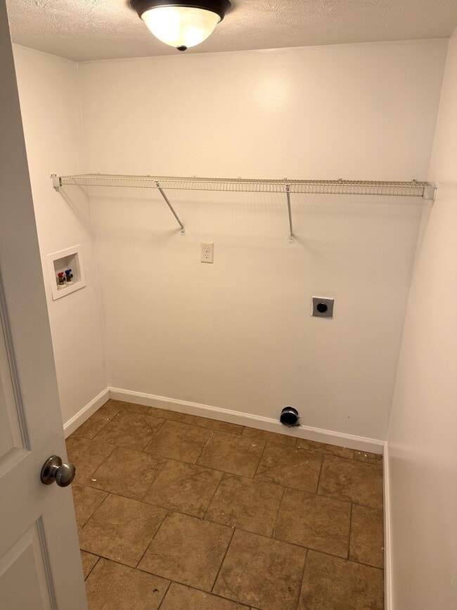 Building Photo - 2002 Brooklyn Blvd