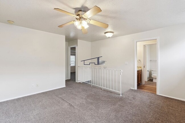 Building Photo - 281 Pheasantbrook Dr