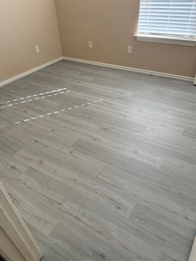 Building Photo - 43 Blue Creek Pl