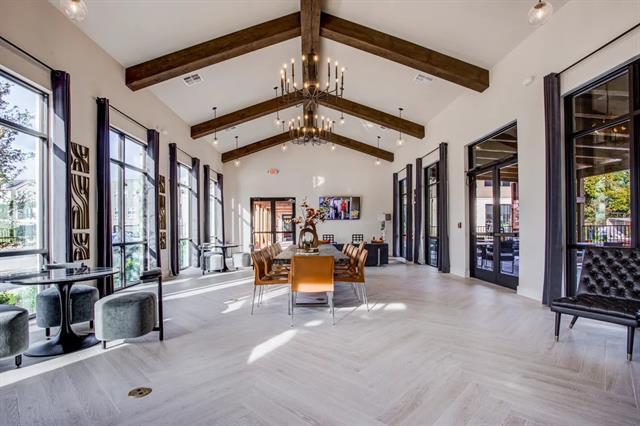 Building Photo - 1410 Elevado Dr