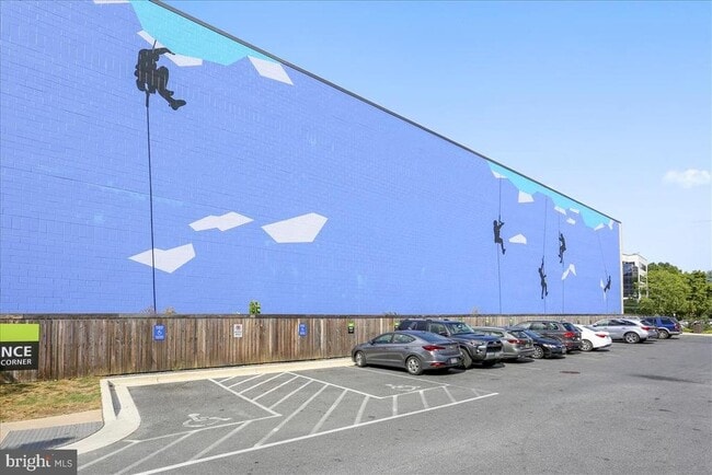 Building Photo - 10513 Weymouth St