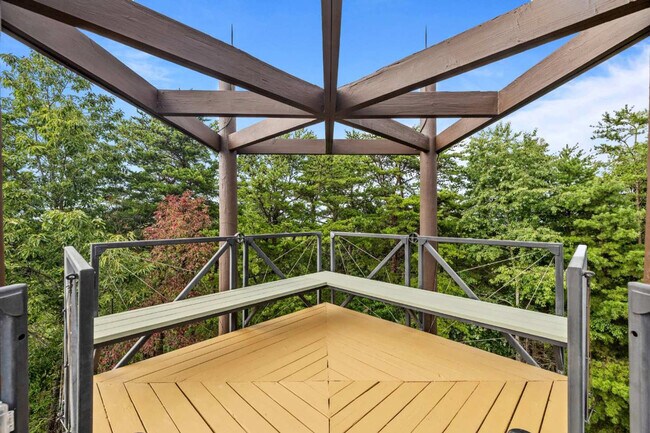 Building Photo - 1816 Bear Spgs Wy