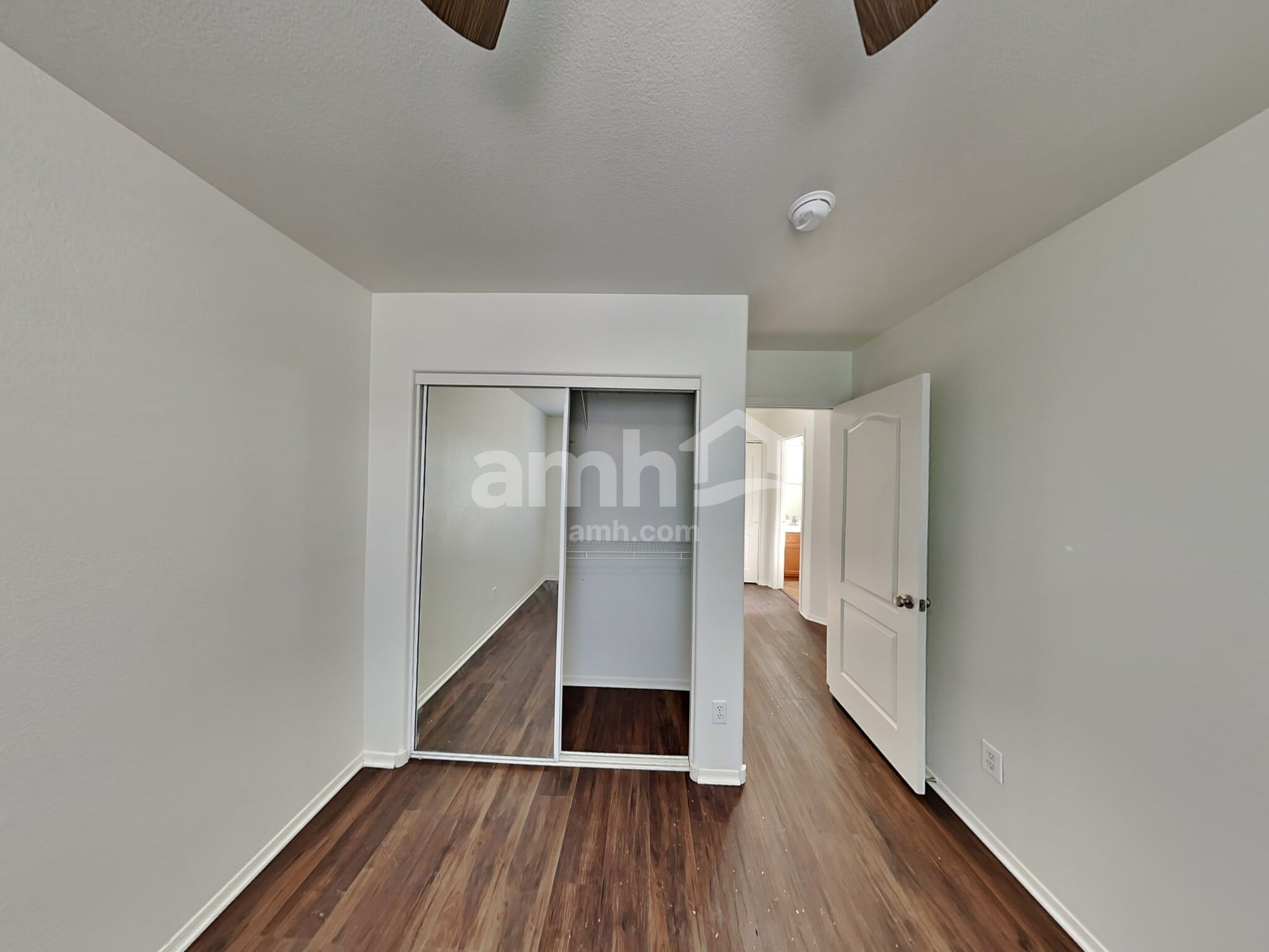 Building Photo - 1151 E Bosi St
