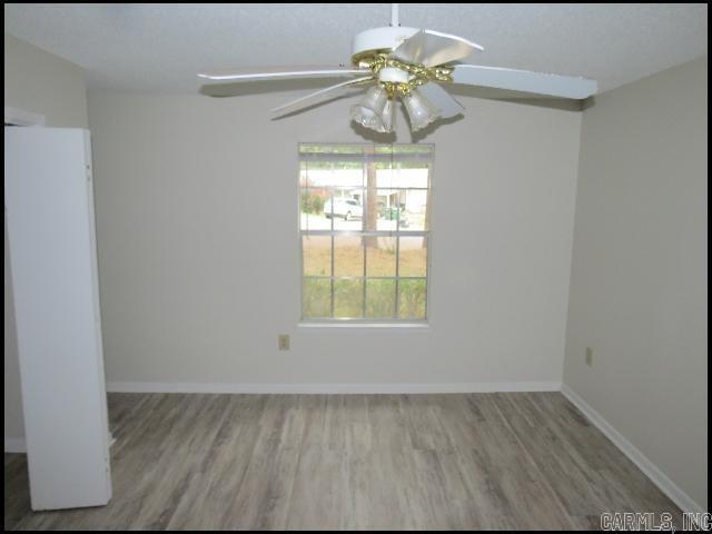 Building Photo - 609 Nan Cir