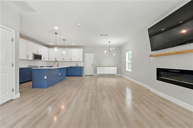 Building Photo - 1470 Norris Pl NW