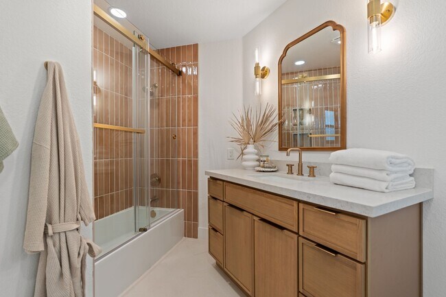 Building Photo - 6803 El Fuerte St