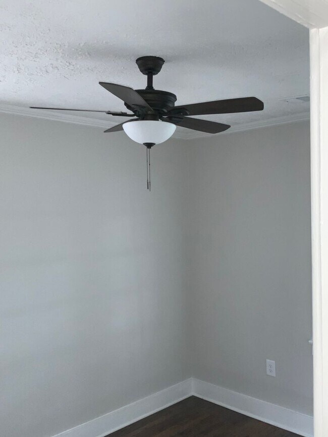 Building Photo - 108 Myrtle Dr