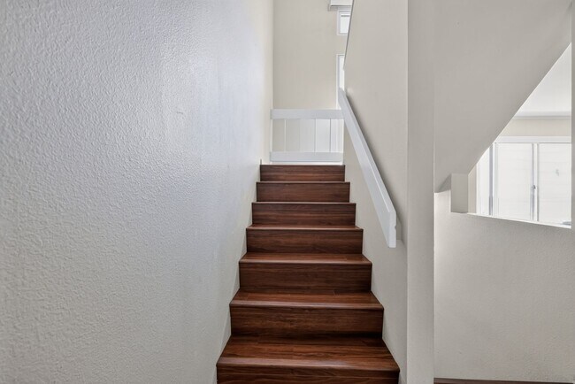Building Photo - 841 America Way