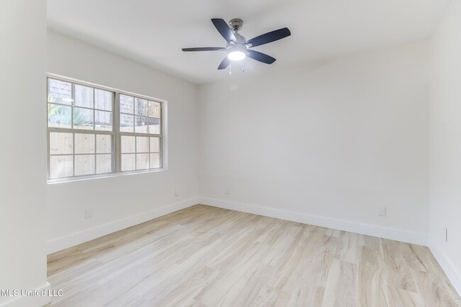 Building Photo - 175 St Charles Ave