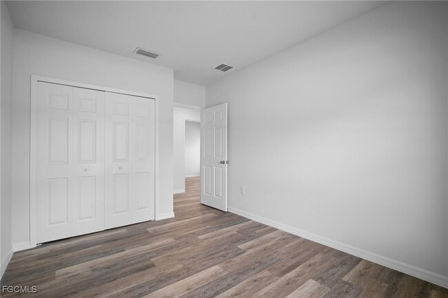 Building Photo - 942 Sunrise Blvd