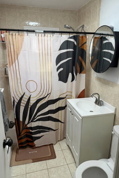 Building Photo - 88 Harper Ave