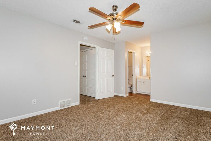 Building Photo - 3016 Shade Tree Cove