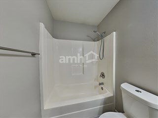 Building Photo - 104 Granary Dr