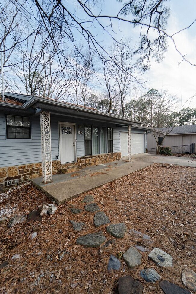Building Photo - Spacious 3 Bedroom, 3 Bath Two story home!!