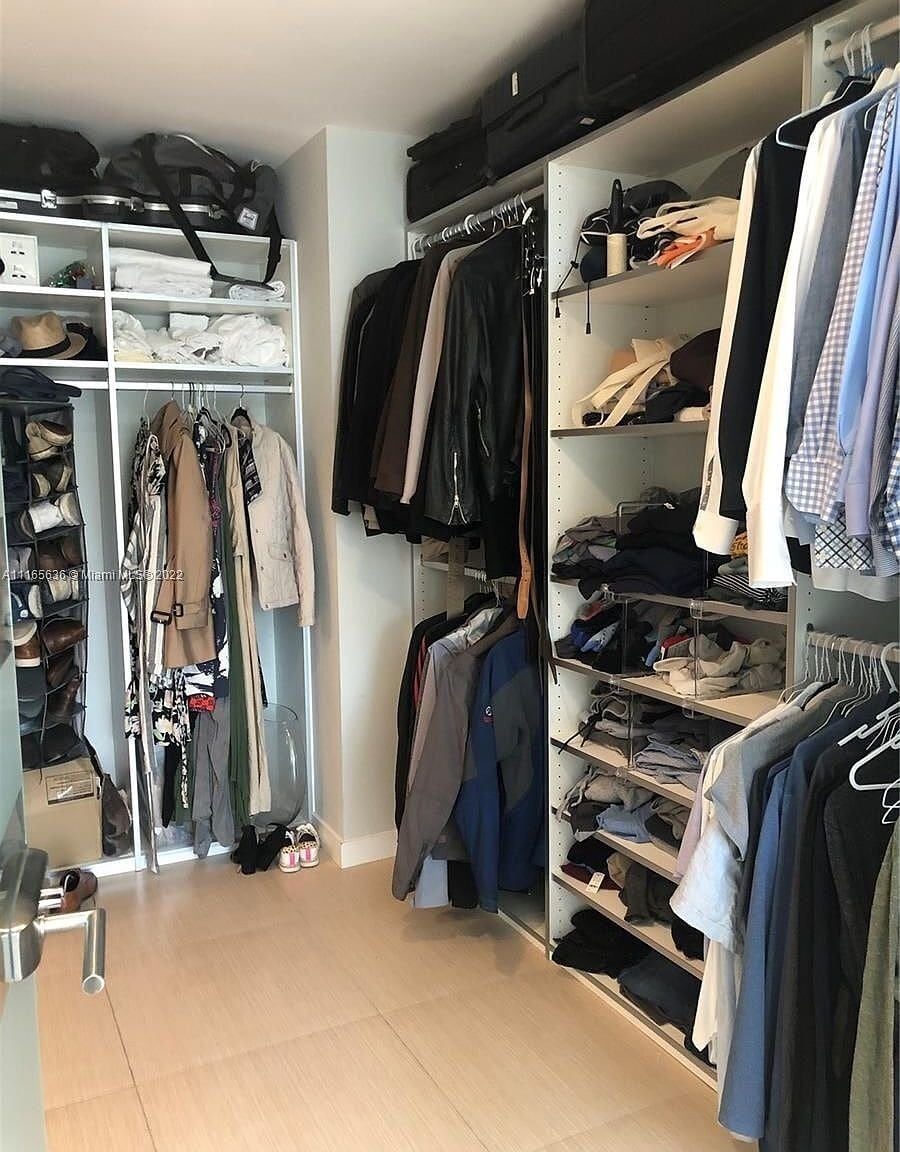 Building Photo - 2100 Park Ave