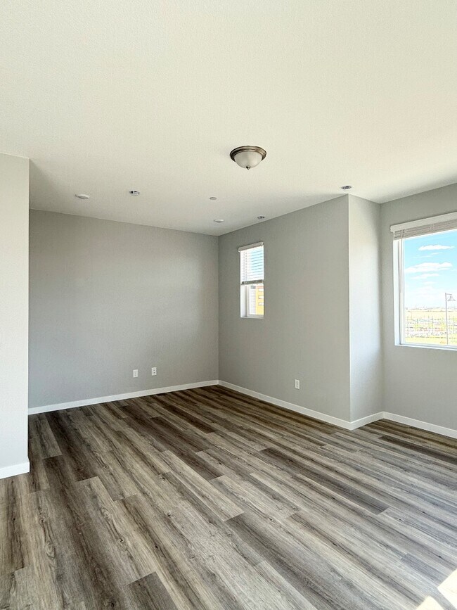 Building Photo - 16551 Peak Wy