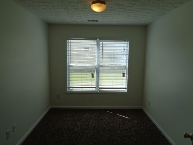 Building Photo - 4305 Windale Dr NW