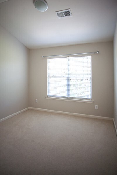 Building Photo - Napa Valley Townhome!