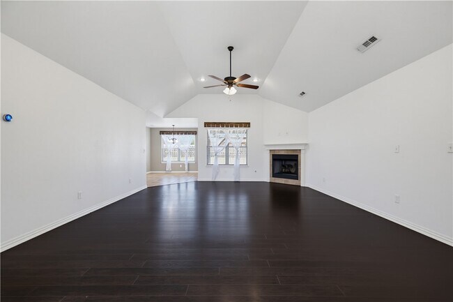 Building Photo - 1500 Aniston Rd