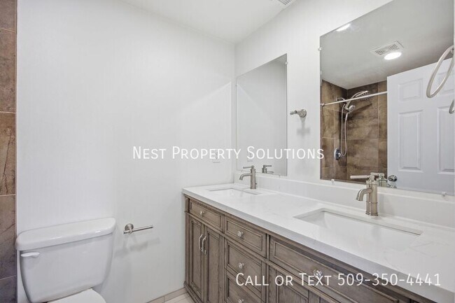 Building Photo - 912 S Alderwood Dr