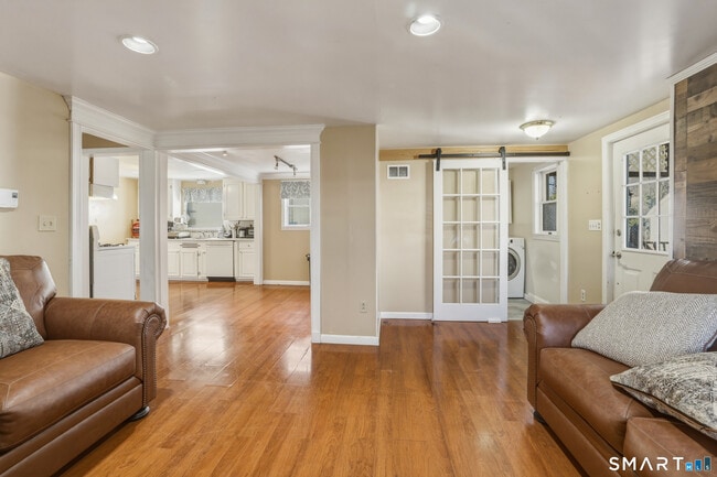 Building Photo - 26 St Augustine St