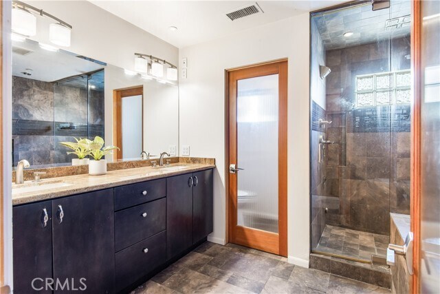 Building Photo - 2913 Winlock Rd