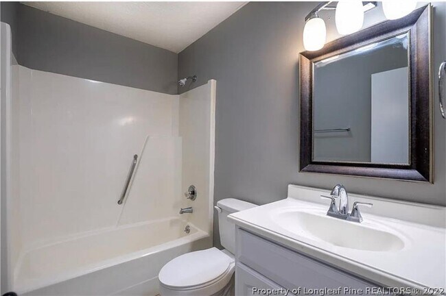 Building Photo - 7066 Pantego Dr