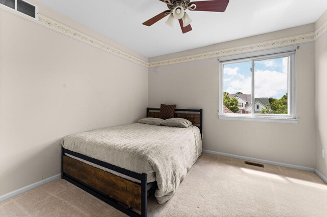 Building Photo - 4141 Crystal Creek Dr