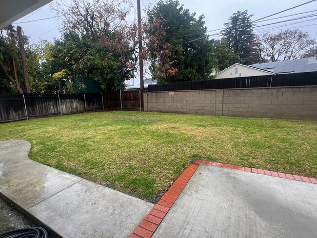 Building Photo - Whittier Home: 2 B/R 1 BA, 1,135 Sq. Ft., ...