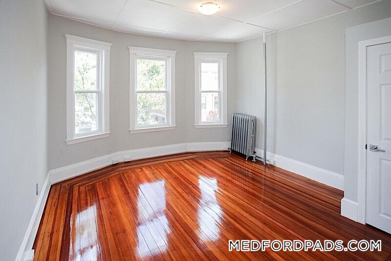 Building Photo - 42 William St