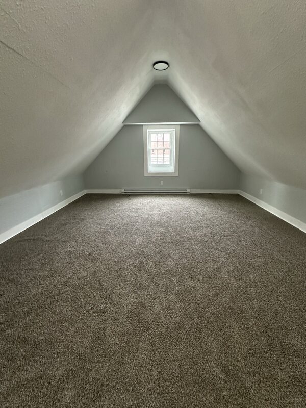 Building Photo - 5088 Queens Ave