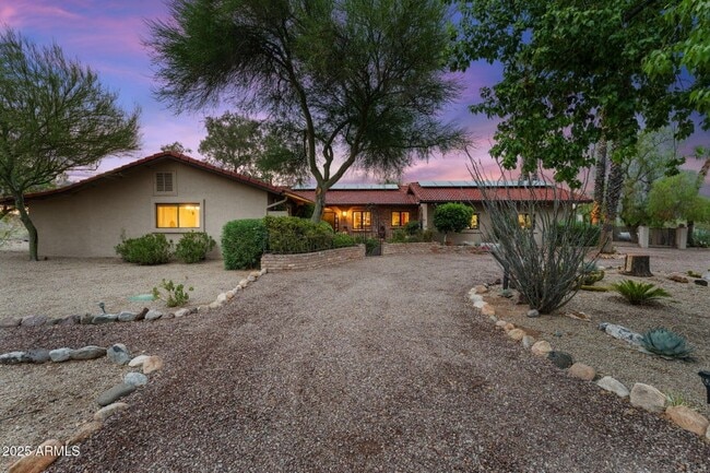 Building Photo - 1710 W Camino Dr