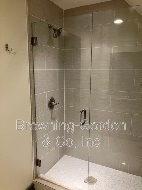 Building Photo - 1107 Holly St