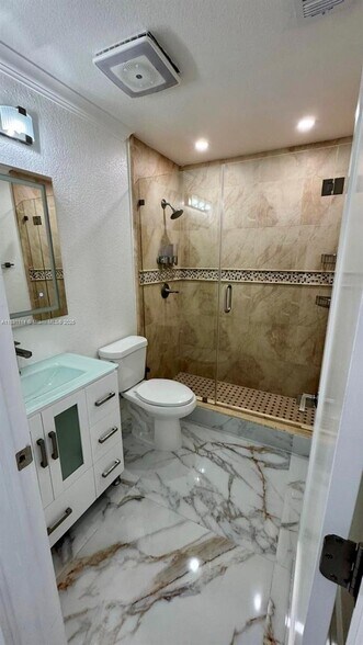 Building Photo - 11500 SW 153rd Ave