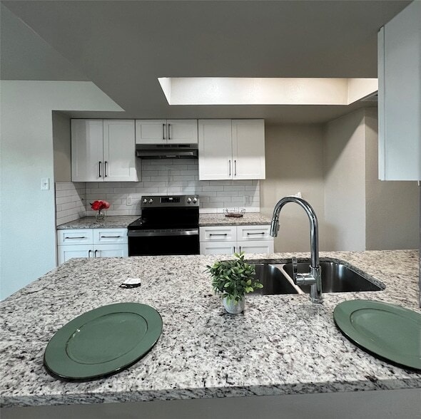 Building Photo - 2505 Clearwood Dr