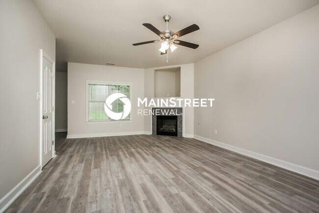 Building Photo - 4 Bedroom Pet-Friendly Home in Olive Branch, MS with Main Street Renewal