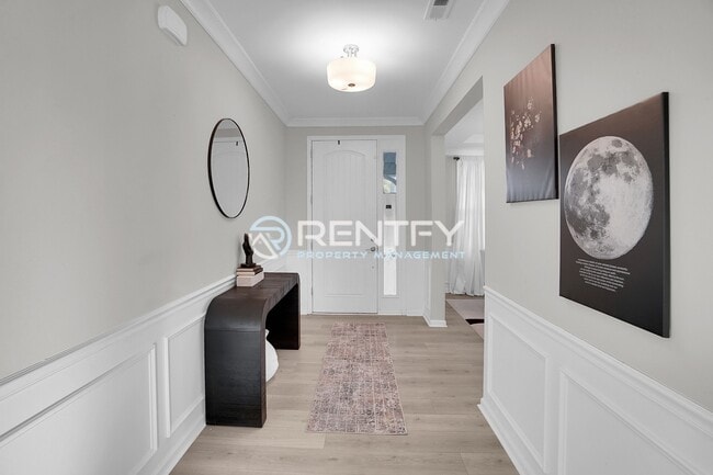 Building Photo - 211 Tetcott St