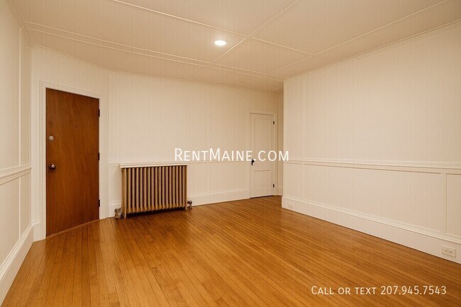 Building Photo - 75 Ohio St