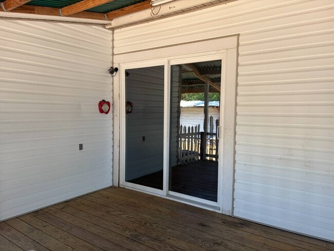 Building Photo - 1316 Martel St