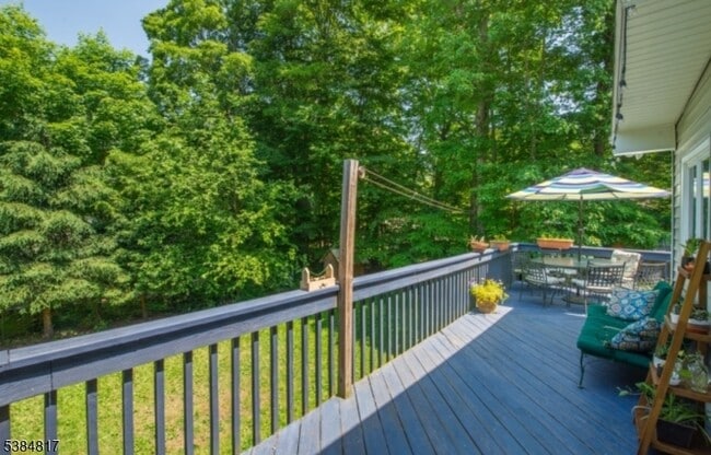 Building Photo - 10 Judith Ann Dr