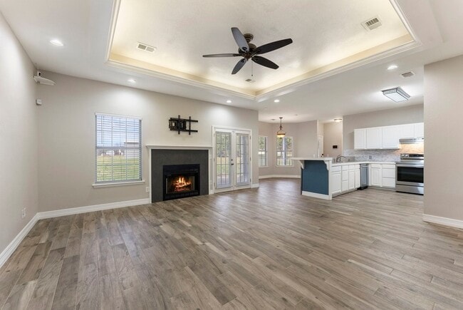 Building Photo - 13942 Longstreet Rd