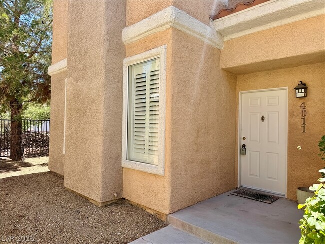 Building Photo - 251 S Green Valley Pkwy