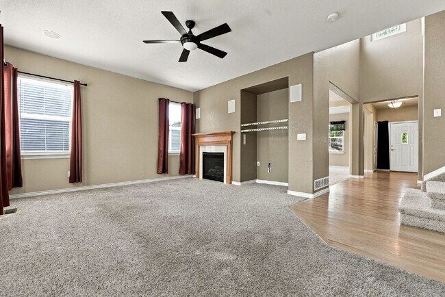 Building Photo - 3-Bedroom Home + Separate Office & Loft | 3-Car Garage