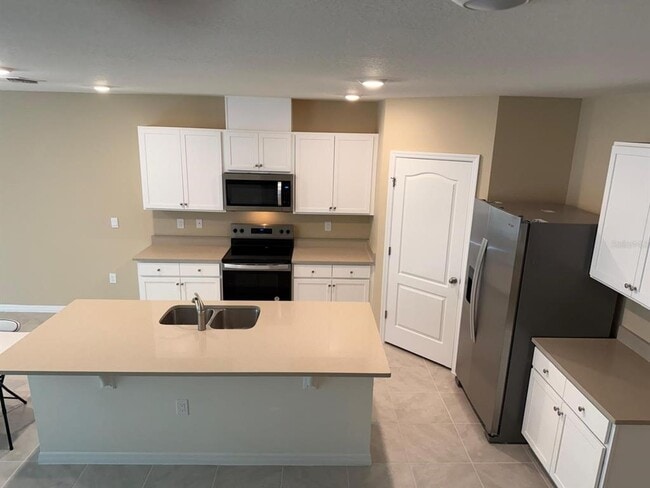 Building Photo - 3221 Belize Pl