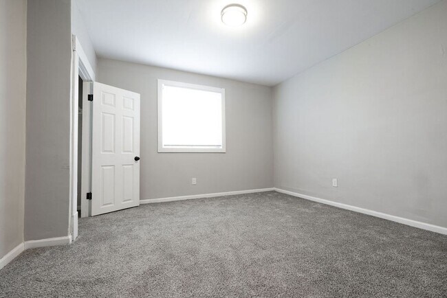 Building Photo - 1953-1955 Fairmont Ave