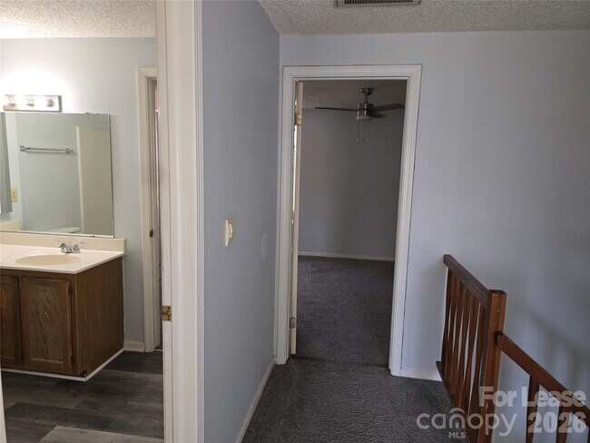 Building Photo - 5115 Fair Wind Ln