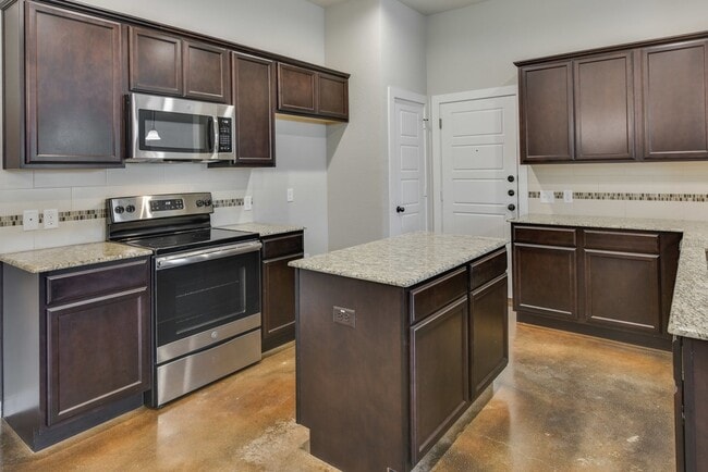 Building Photo - 4052 Shiloh Ct