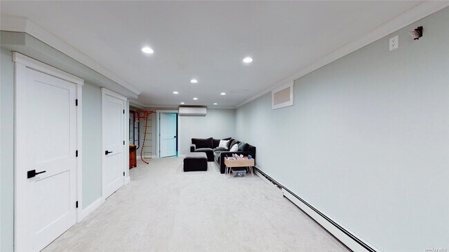 Building Photo - 52 Annandale Rd