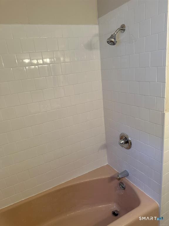 Building Photo - 10 Evans Rd