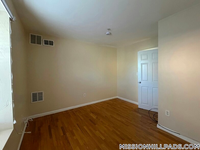 Building Photo - 712 Shawmut Ave